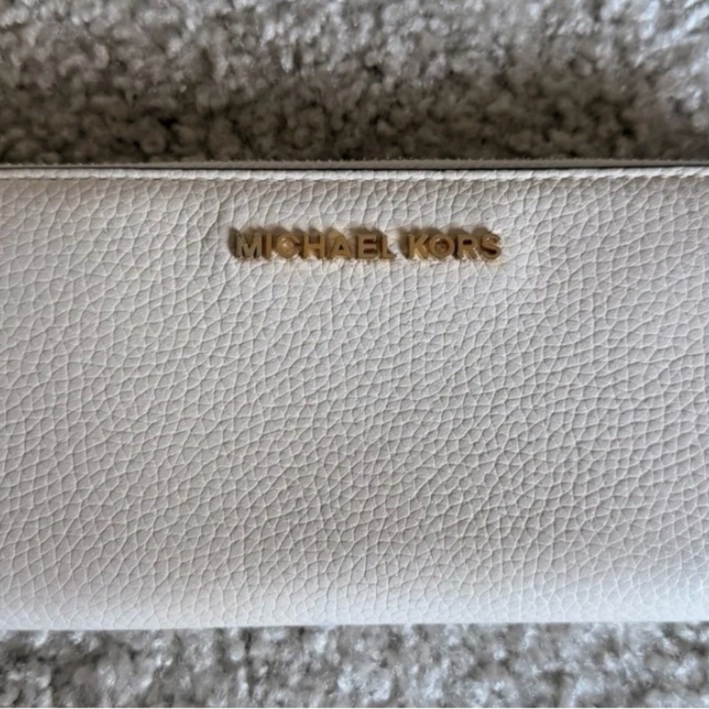 Michael Kors Cream Leather Wallet with Gold Logo